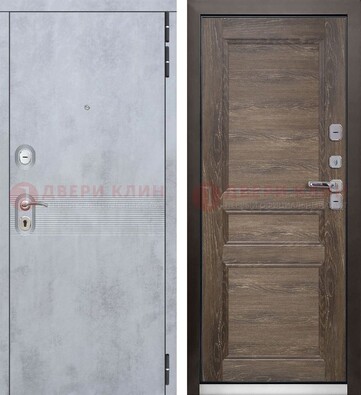 Серая металлическая дверь с МДФ коричневого цвета ДМ-304 в Апрелевке