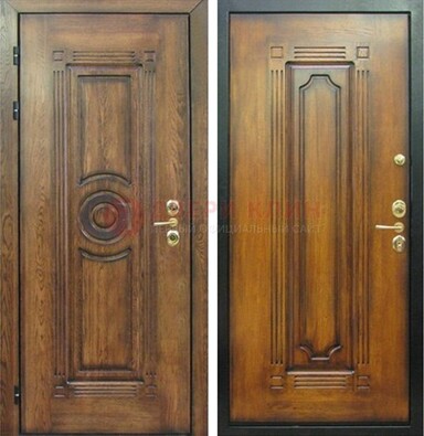 Коричневая металлическая дверь с массивом дуба с рисунком ДМД-10 в Апрелевке