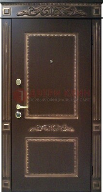 Входная дверь с массивом дуба в темном цвете ДМД-65 в Апрелевке