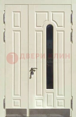 Белая двухстворчатая металлическая дверь со стеклом ДС-71 в Апрелевке