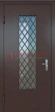 Темная металлическая дверь с решеткой и стеклом ДС-7 в Апрелевке