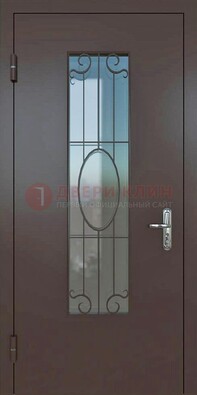 Коричневая наружная железная дверь со стеклом и ковкой ДСК-100 в Апрелевке