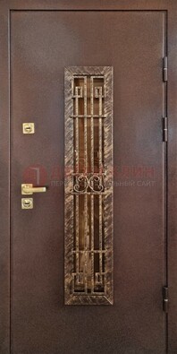 Металлическая дверь с порошковым напылением со стеклом и ковкой ДСК-110 в Апрелевке