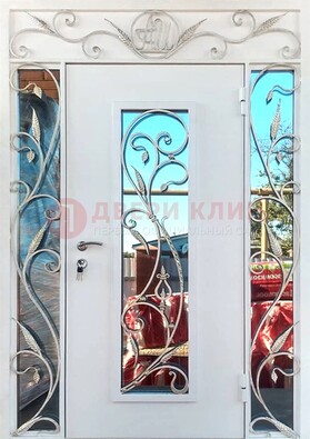 Белая входная дверь порошок со стеклом и ковкой ДСК-165 в Луховицах