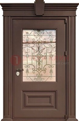 Металлическая дверь со стеклом и ковкой в классическом стиле ДСК-185 в Яхроме