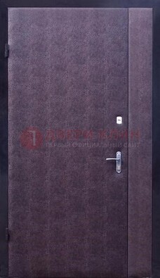 Бордовая металлическая тамбурная дверь ДТМ-3 в Апрелевке