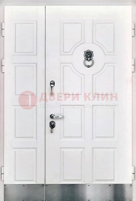 Белая входная дверь с виноритом ДВТ-246 в Апрелевке