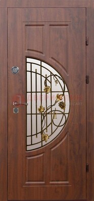 Стальная коричневая дверь с виноритом и ковкой ДВТ-82 в Апрелевке